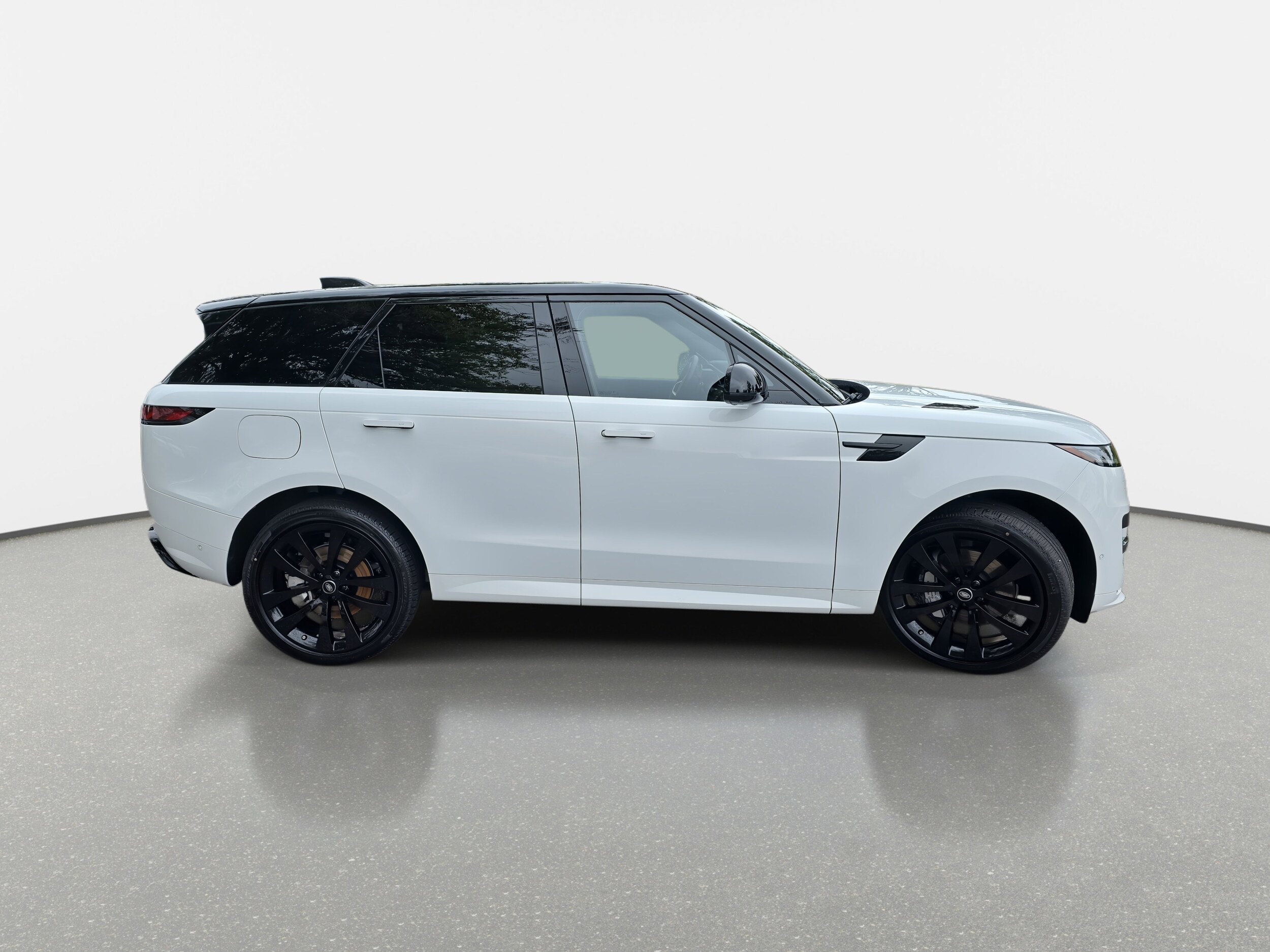 2025 Land Rover Range Rover Sport SE photo 4
