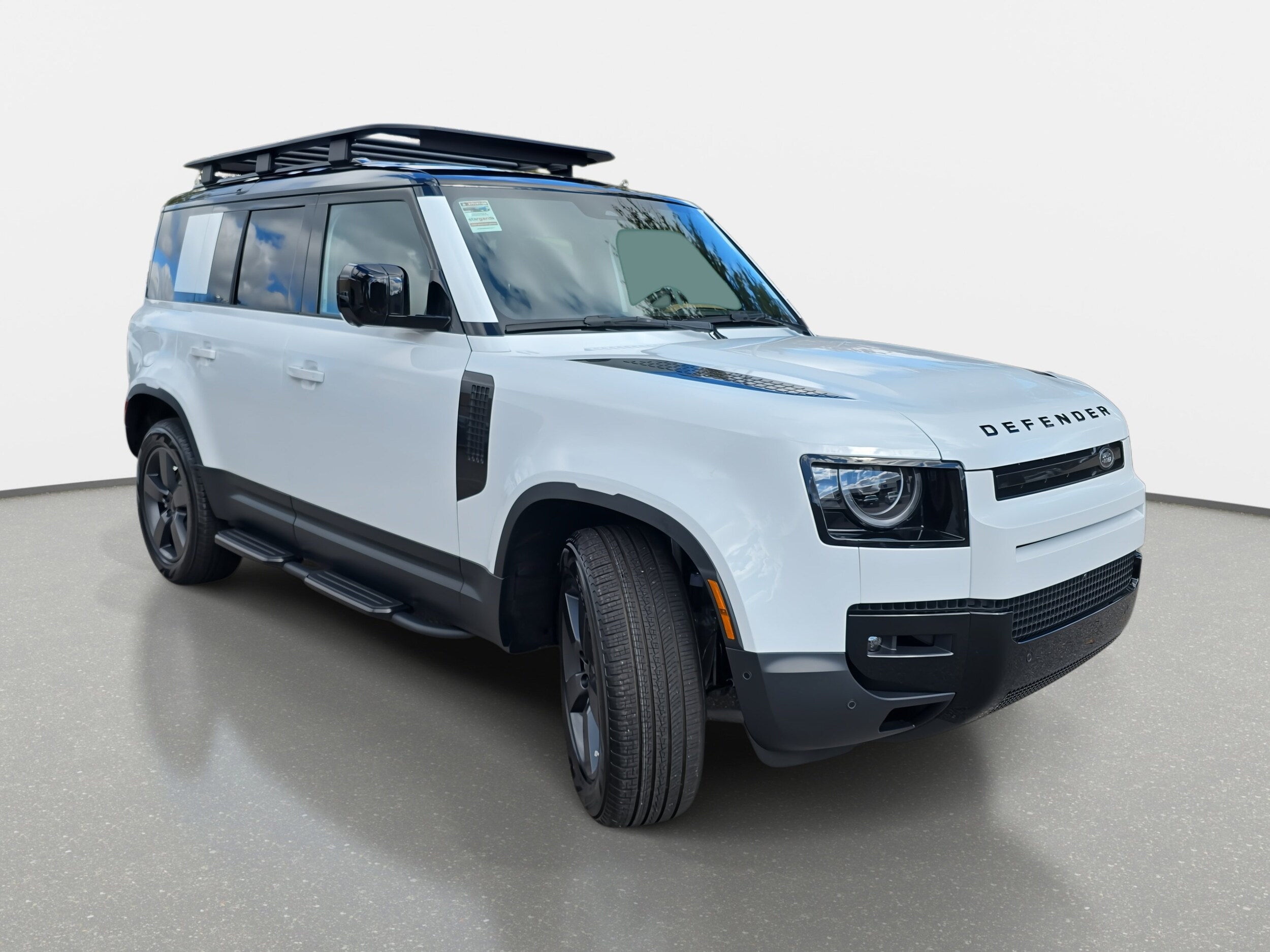 2026 Land Rover Defender 110 S photo 3