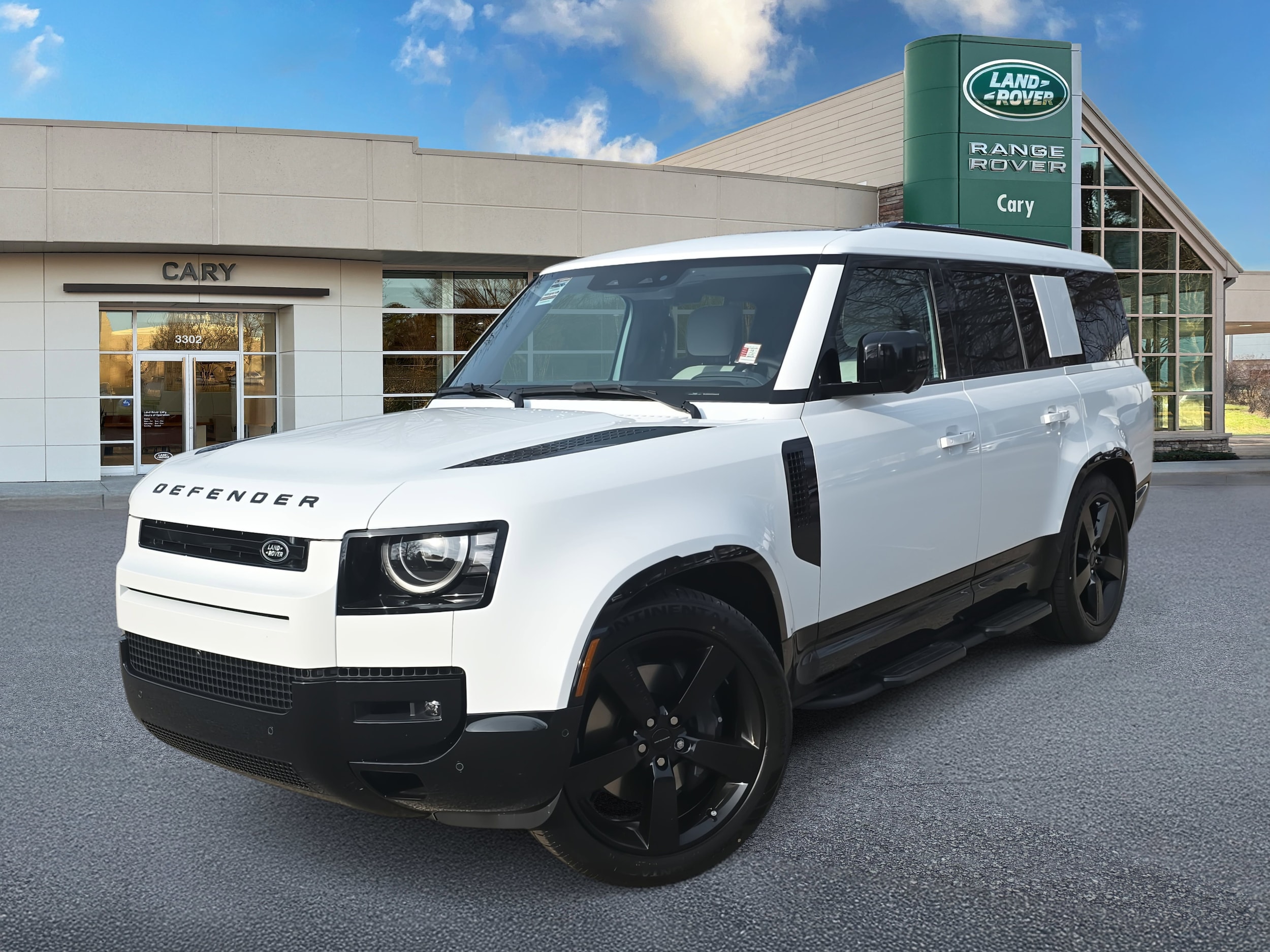 2026 Land Rover Defender X-Dynamic SE's photo