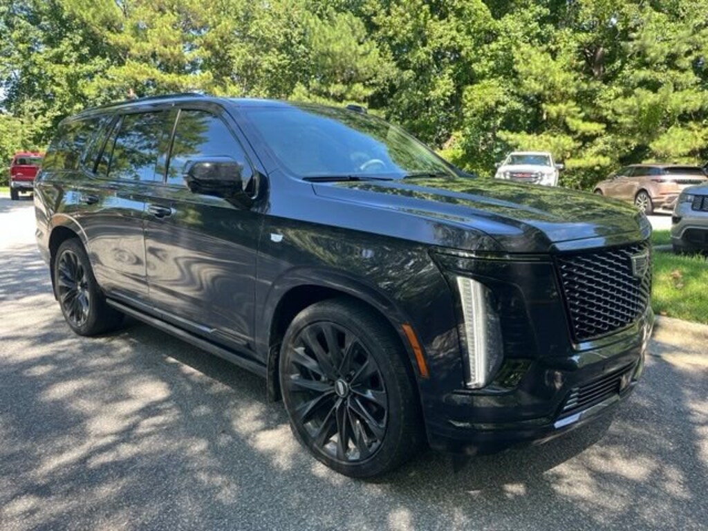 Used 2025 Cadillac Escalade 4WD Sport Platinum SUV