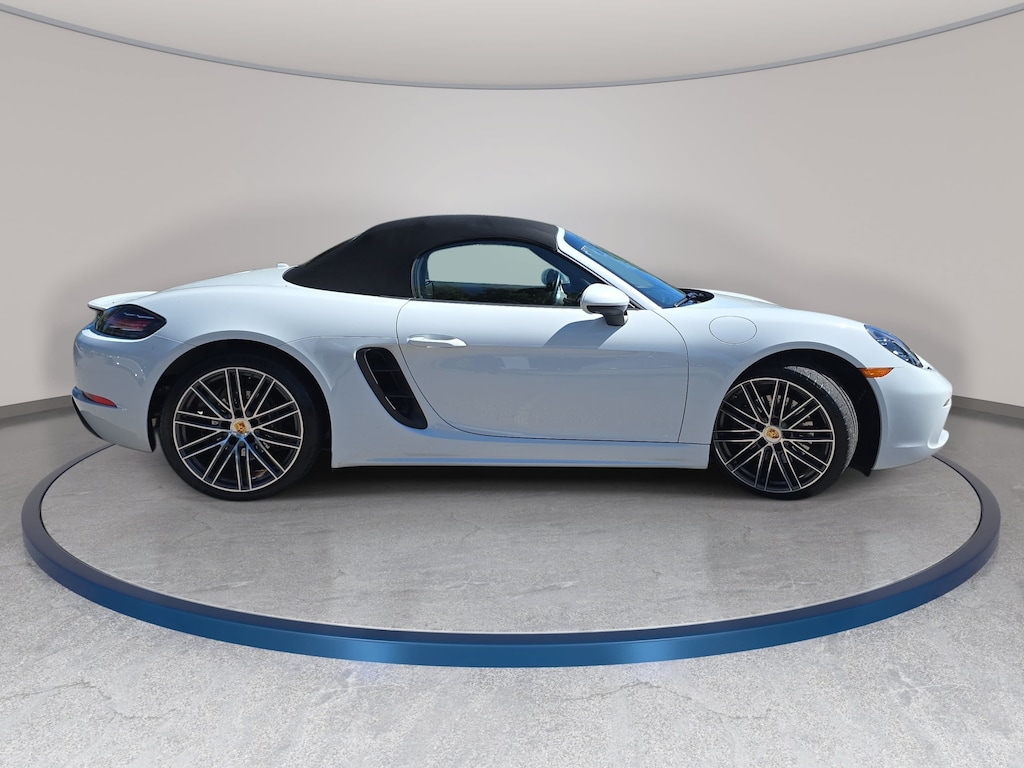 Used 2022 Porsche 718 Boxster T Cabriolet