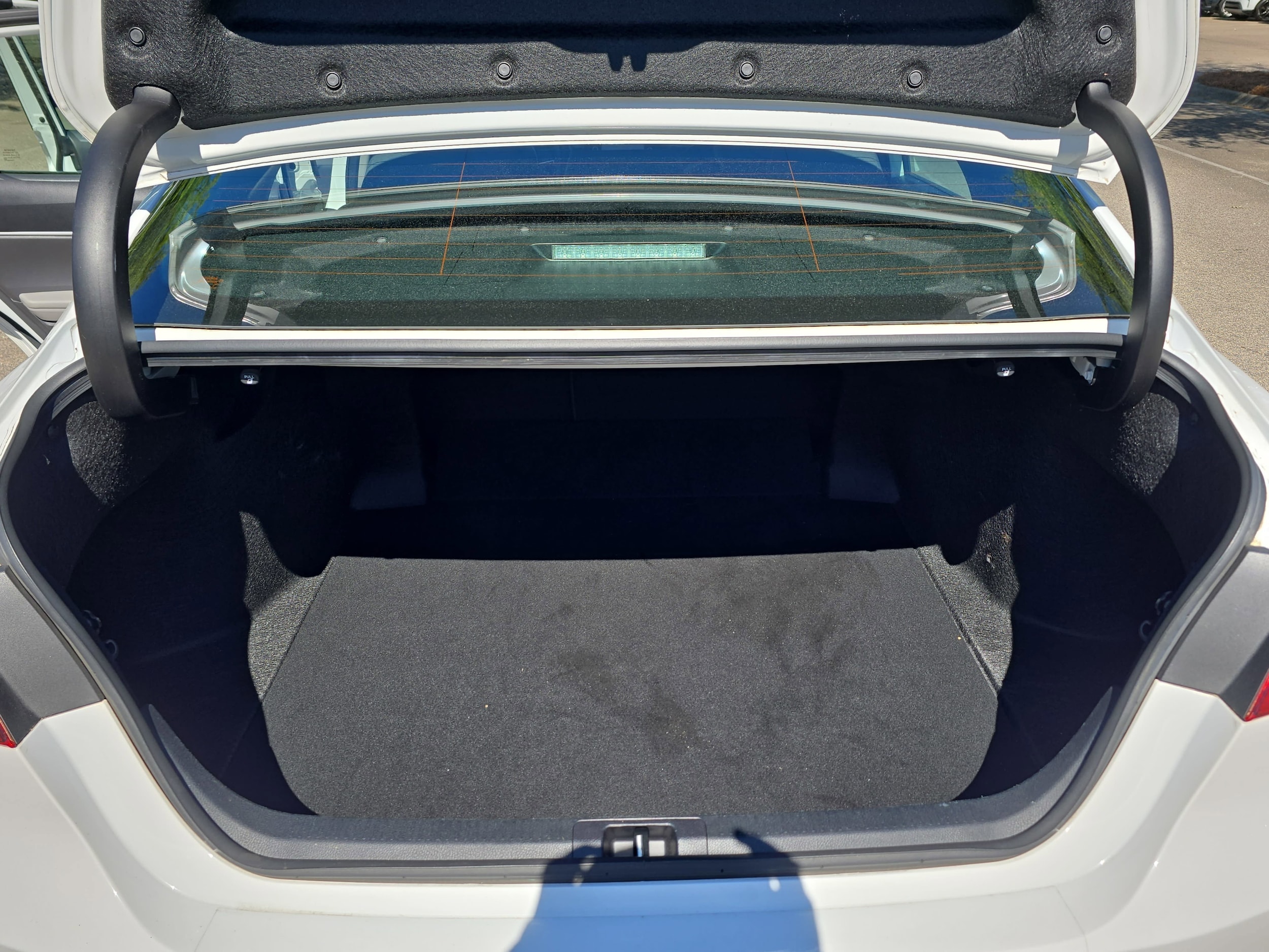 2023 Toyota Camry LE - Photo 12