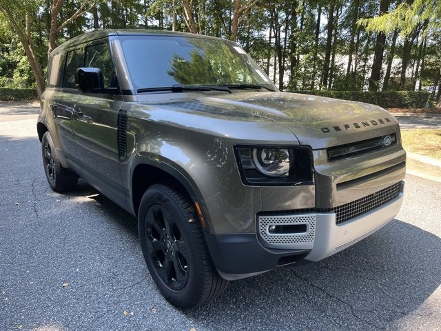2025 Land Rover Defender S photo 2