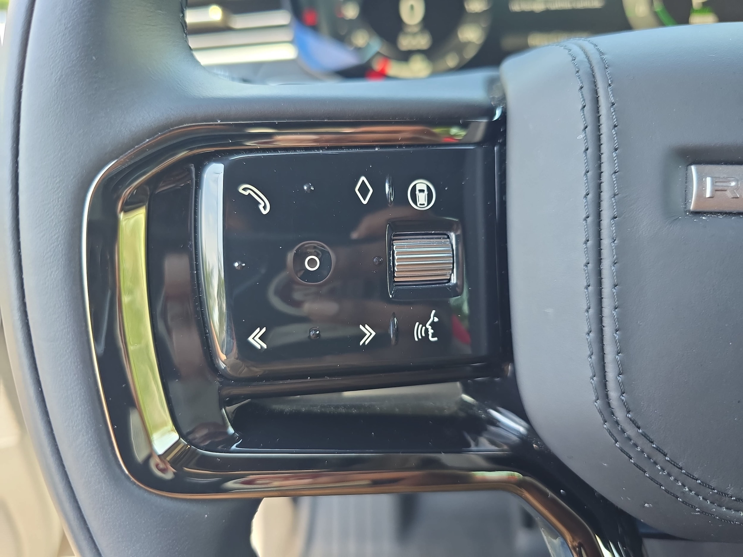2025 Land Rover Range Rover Sport Dynamic SE - Photo 17