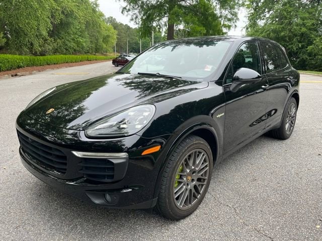 2017 Porsche Cayenne S E-Hybrid's photo
