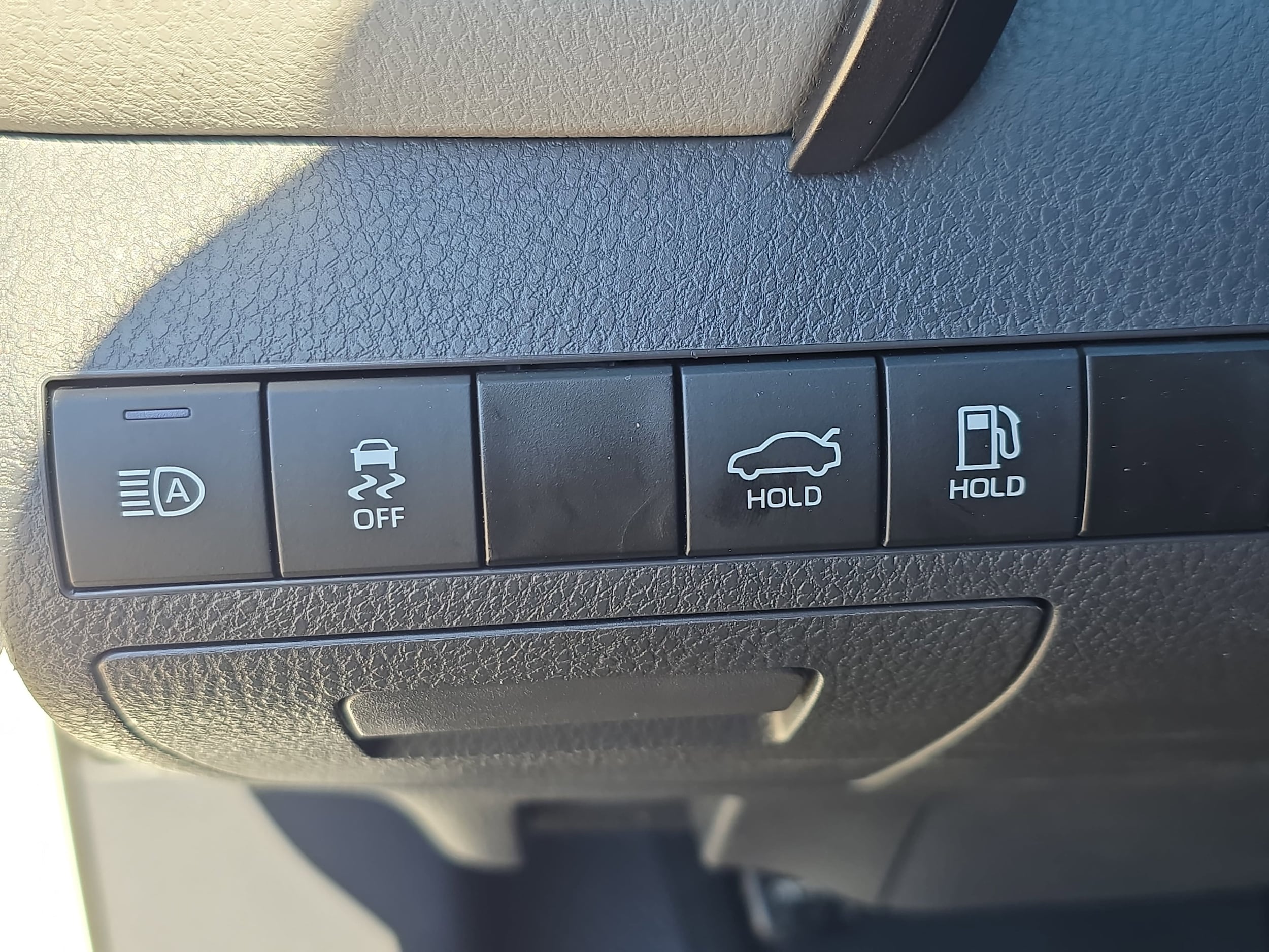 2023 Toyota Camry LE - Photo 24