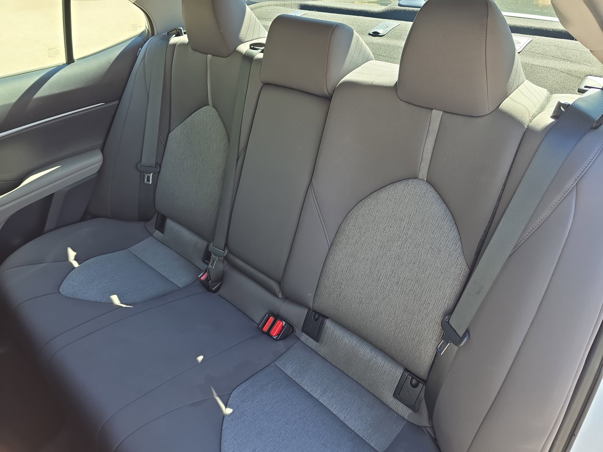 2023 Toyota Camry LE - Photo 13