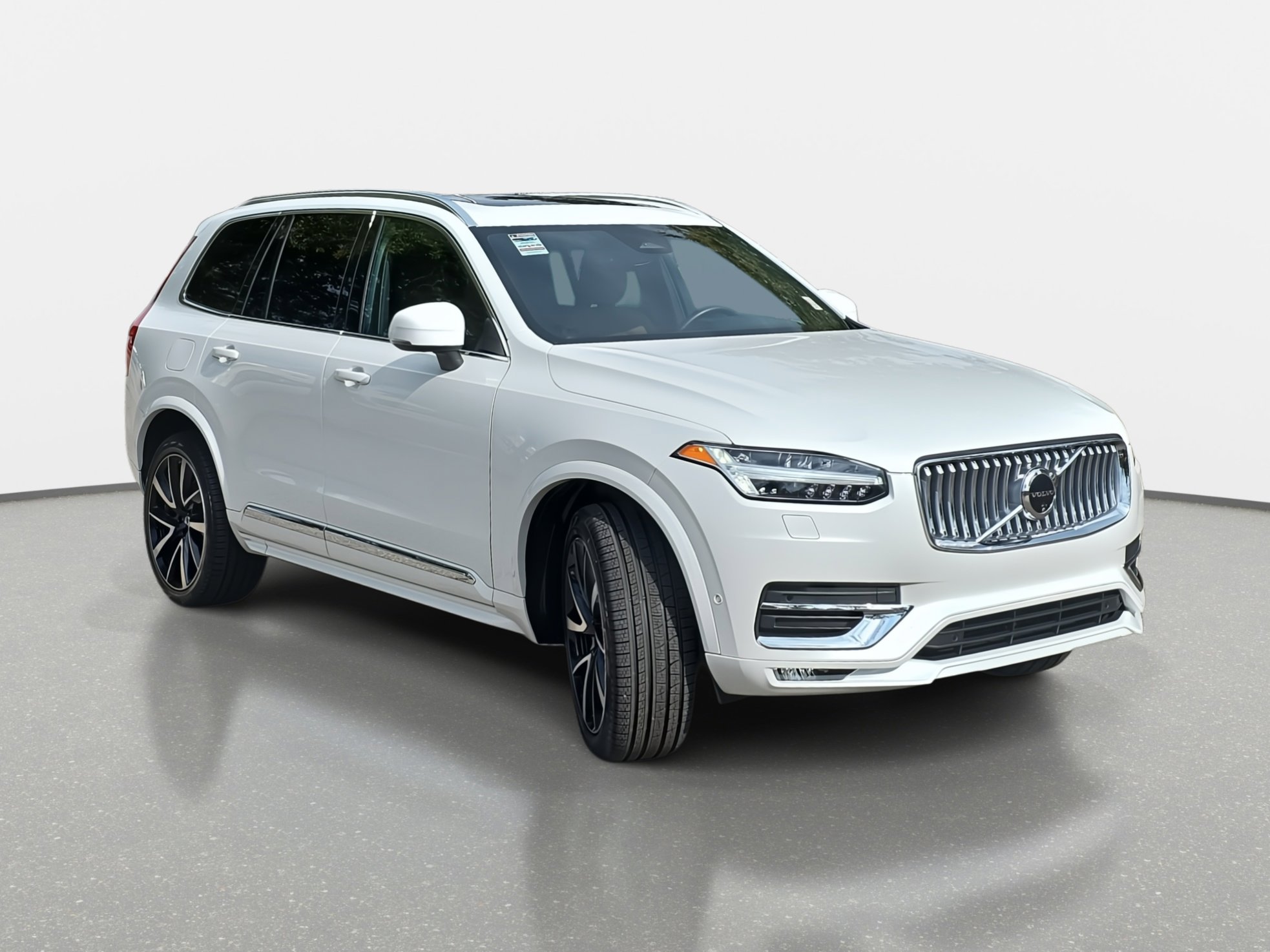 2024 Volvo XC90 Plus photo 2