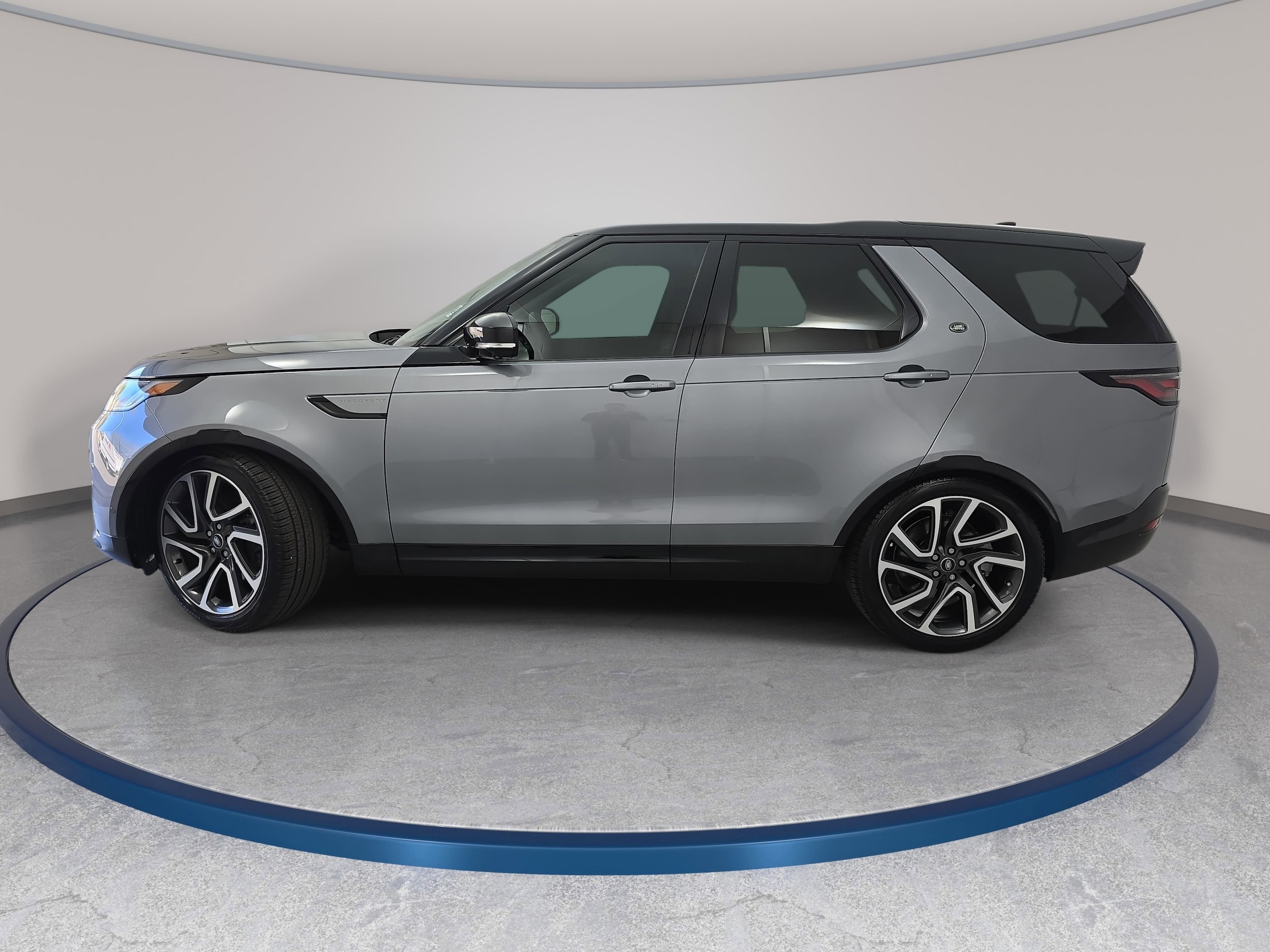 2025 Land Rover Discovery Dynamic SE - Photo 8