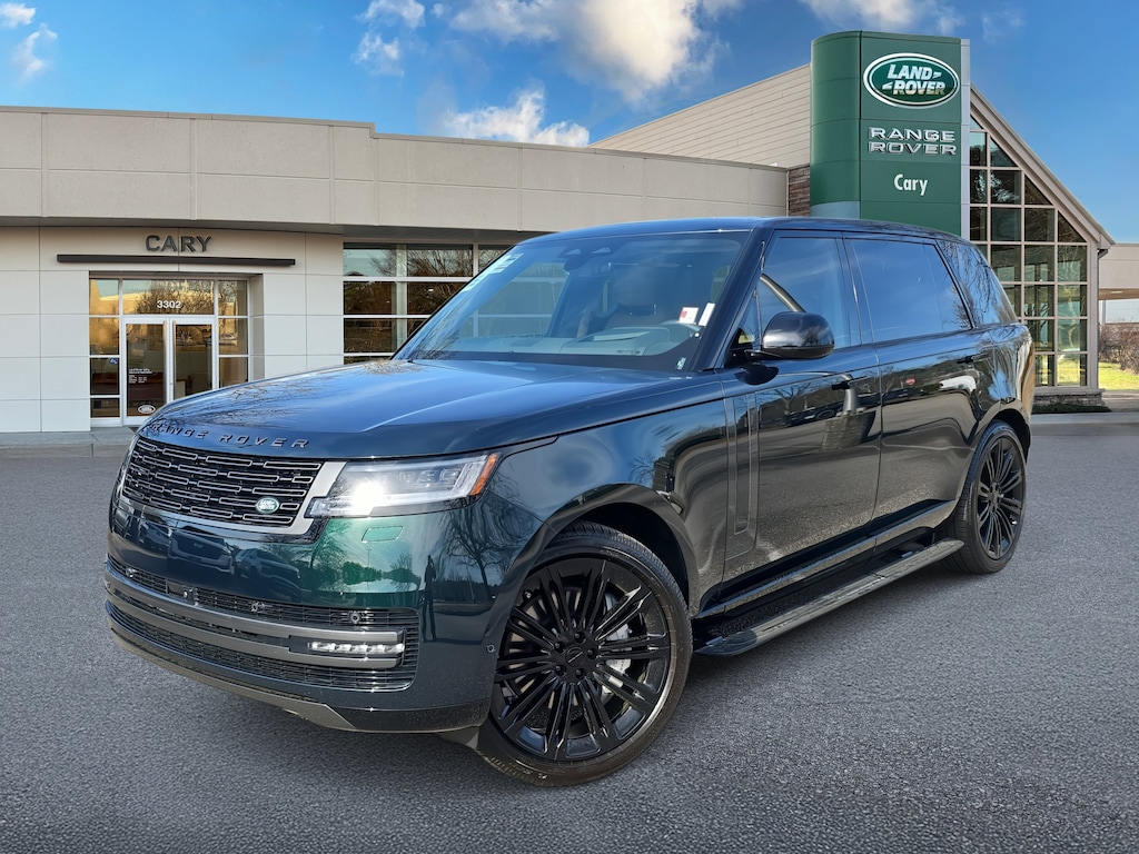 New 2026 Land Rover Range Rover SE LWB 7-Seats / V8 SUV