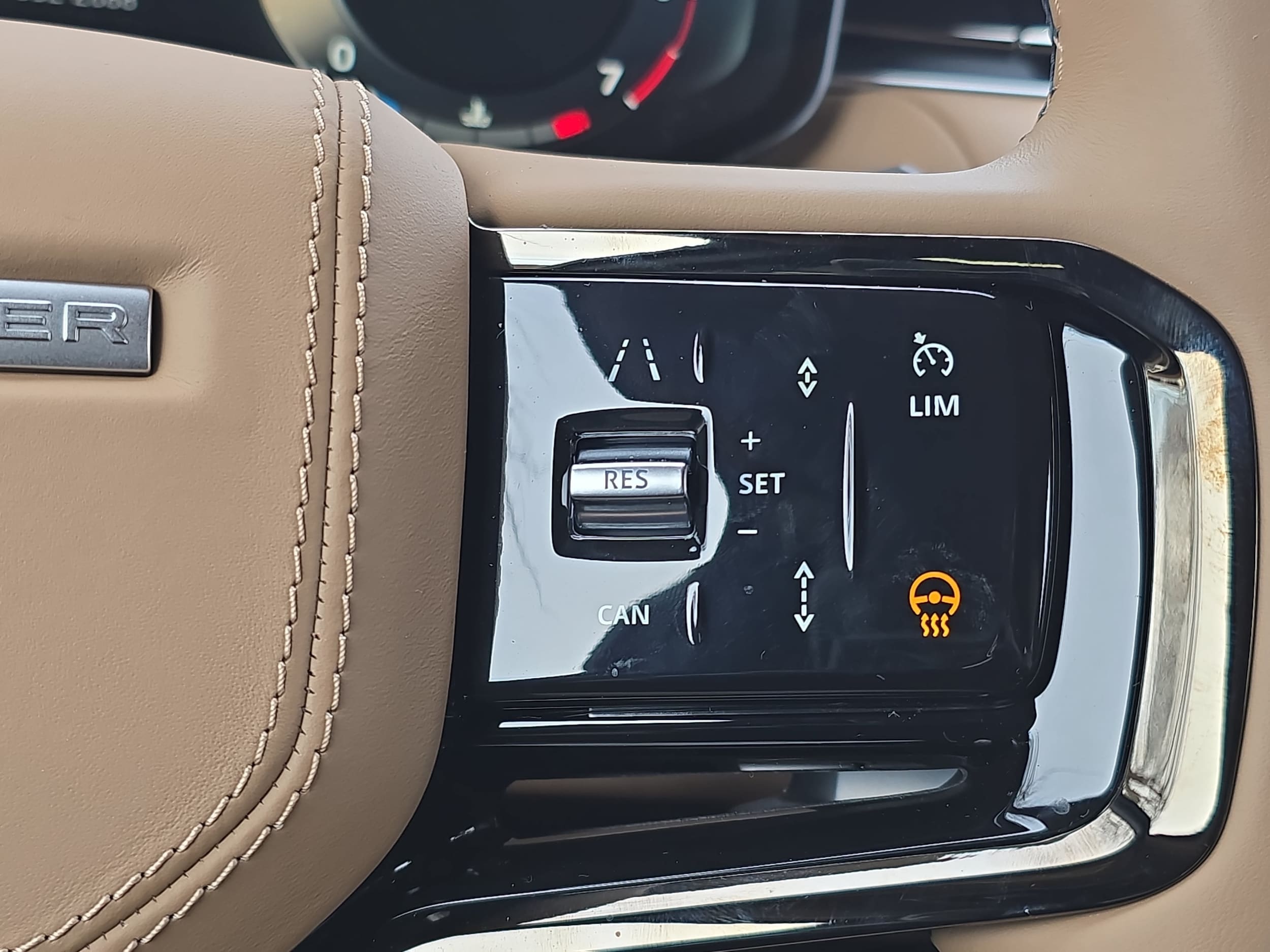 2026 Land Rover Range Rover Sport Dynamic SE - Photo 17