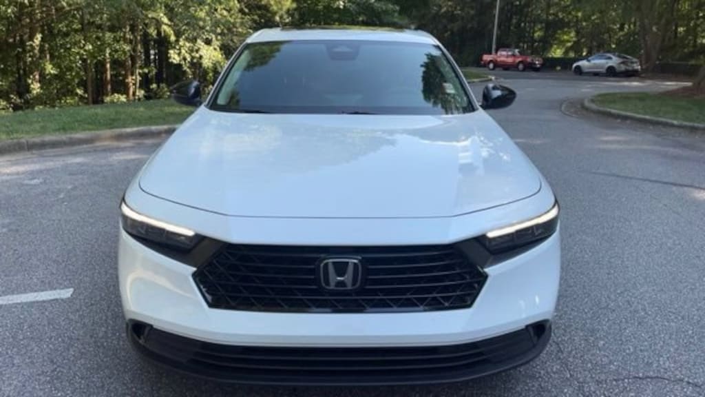 Used 2025 Honda Accord Sedan SE Sedan