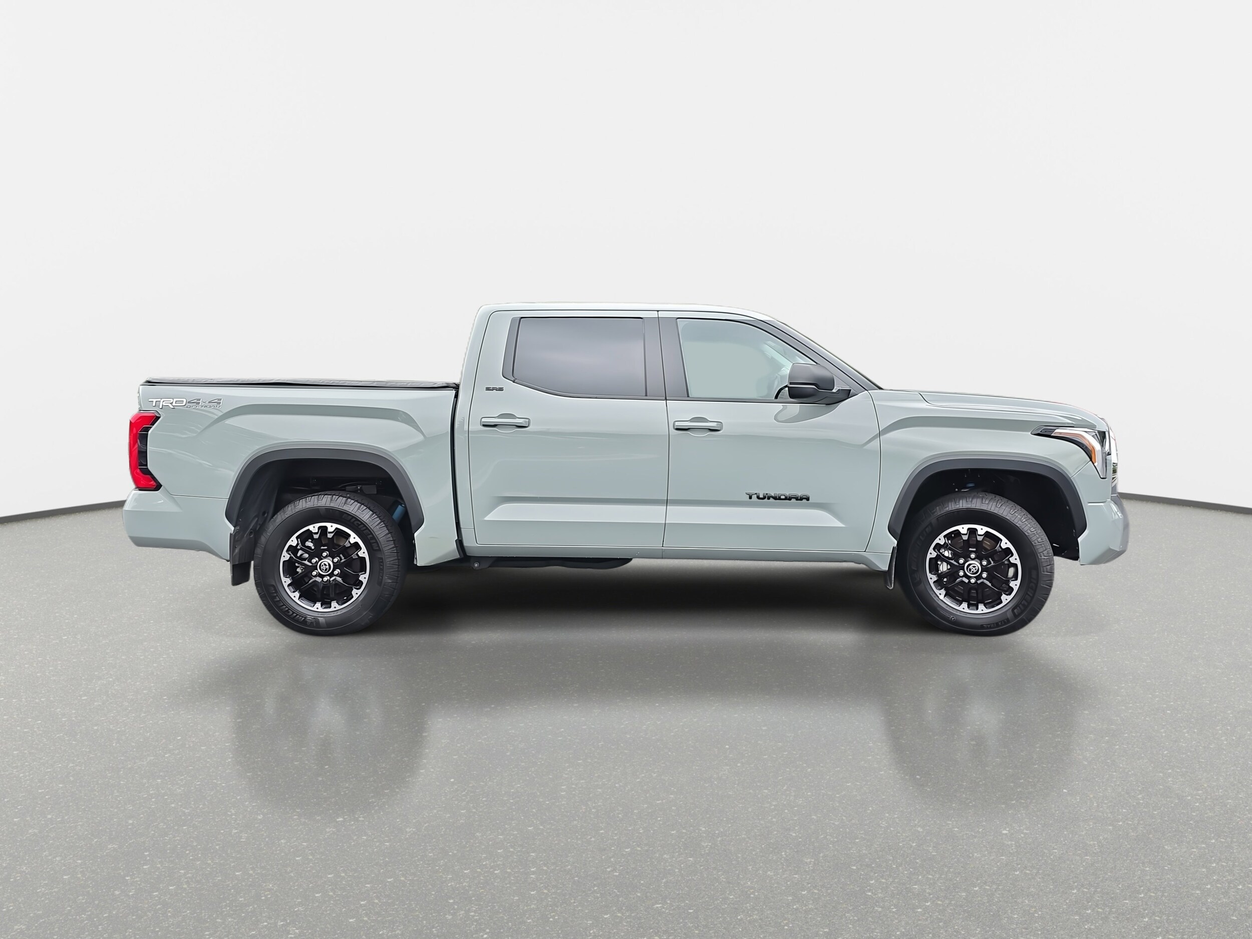 2024 Toyota Tundra SR5 photo 4