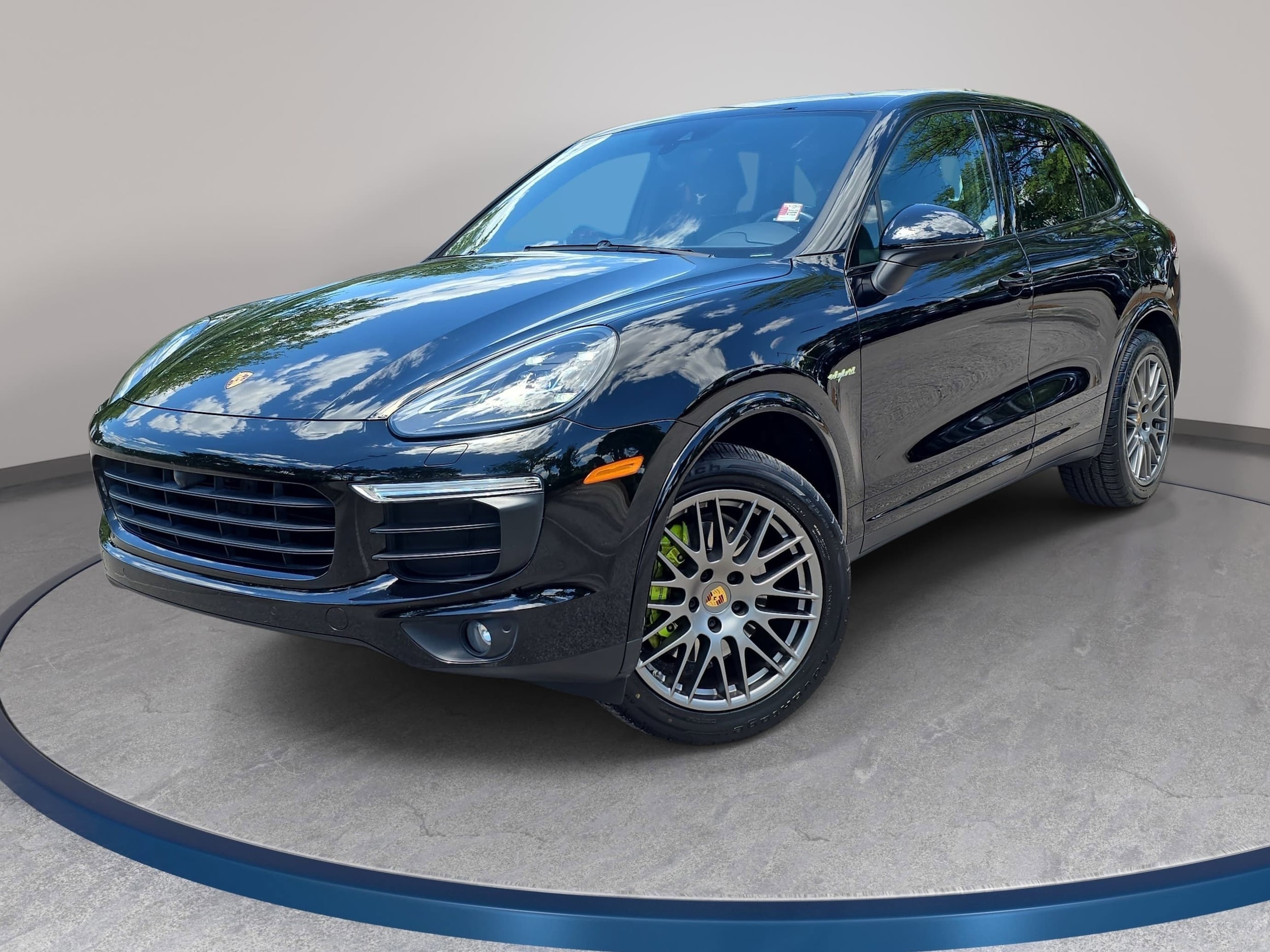 2017 Porsche Cayenne S E-Hybrid's photo