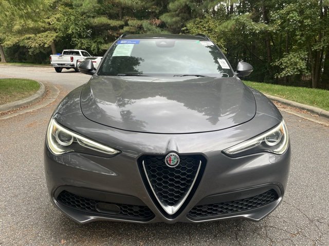 2022 Alfa Romeo Stelvio Ti photo 3