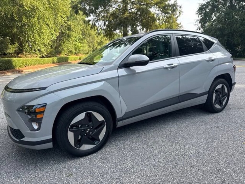 Used 2025 Hyundai Kona Electric SEL SUV