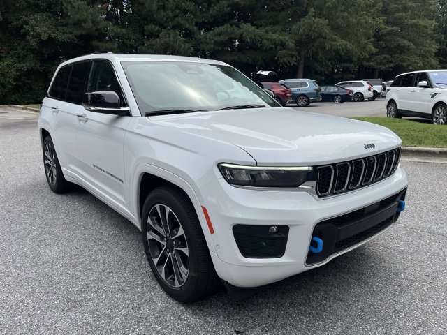 2022 Jeep Cherokee Overland 4xe photo 2
