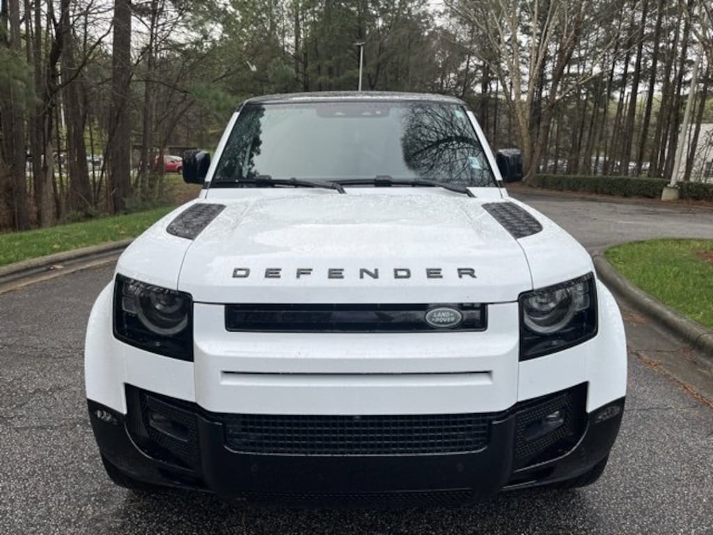 Certified 2025 Land Rover Defender X-Dynamic SE SUV