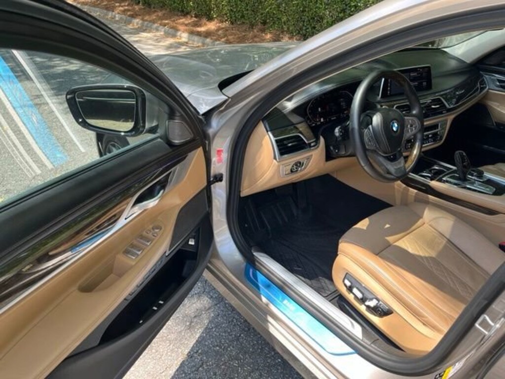Used 2021 BMW 7 Series 740i xDrive Sedan