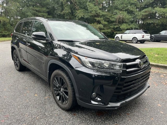 2019 Toyota Highlander SE photo 2