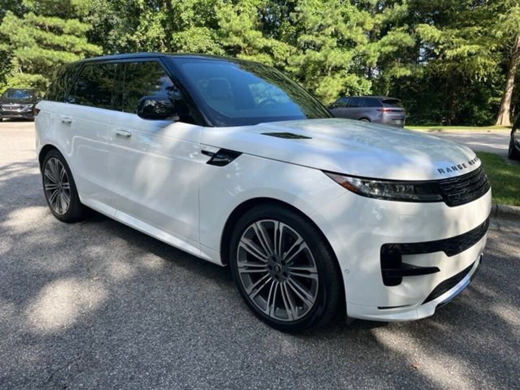 Used 2024 Land Rover Range Rover Sport Dynamic SE SUV