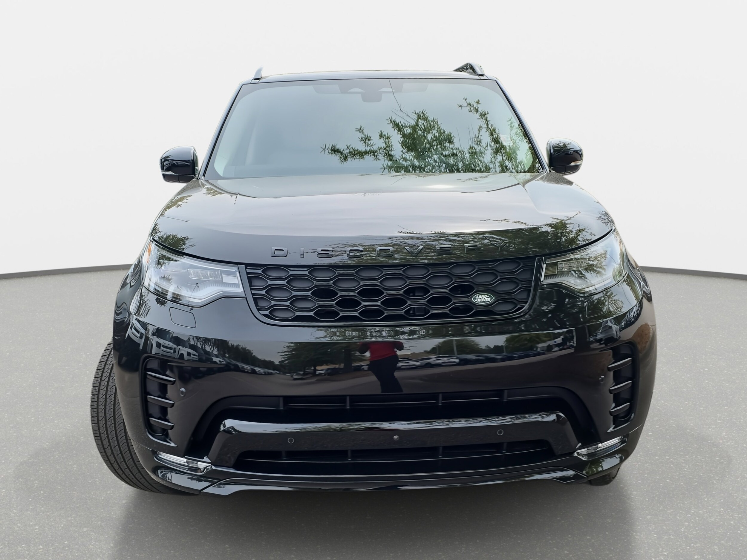 2025 Land Rover Discovery SE photo 2