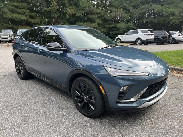 2024 Buick Envista ST photo 2