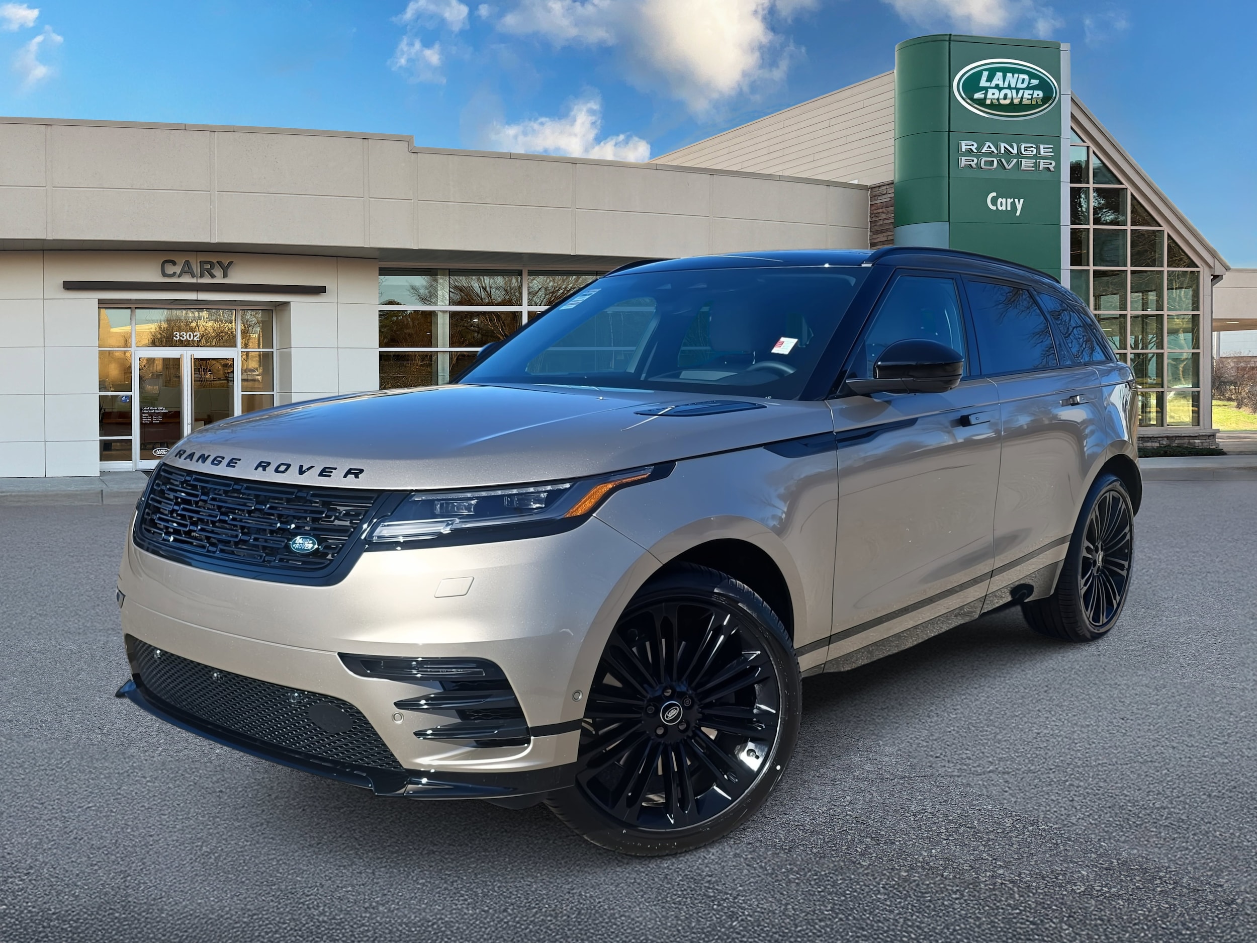 2026 Land Rover Range Rover Velar Dynamic SE