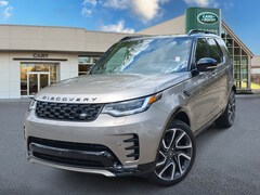 2025 Discovery Dynamic SE SUV