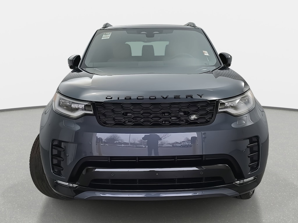 New 2026 Land Rover Discovery Dynamic SE SUV