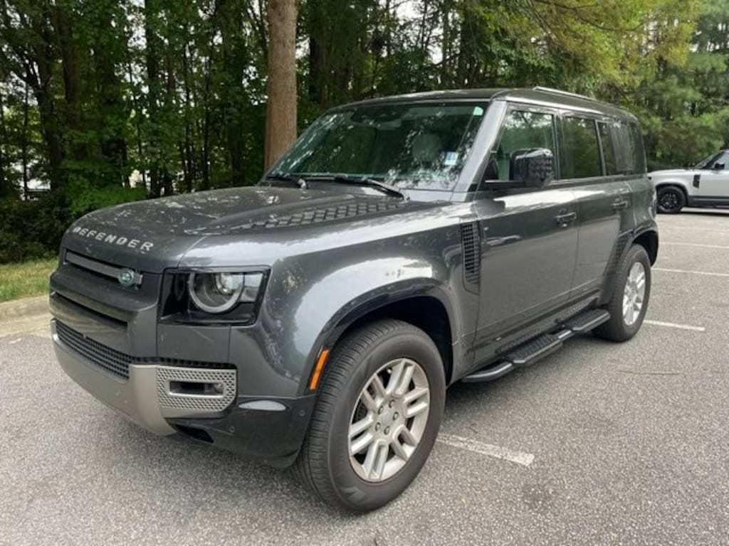Used 2025 Land Rover Defender X-Dynamic SE SUV
