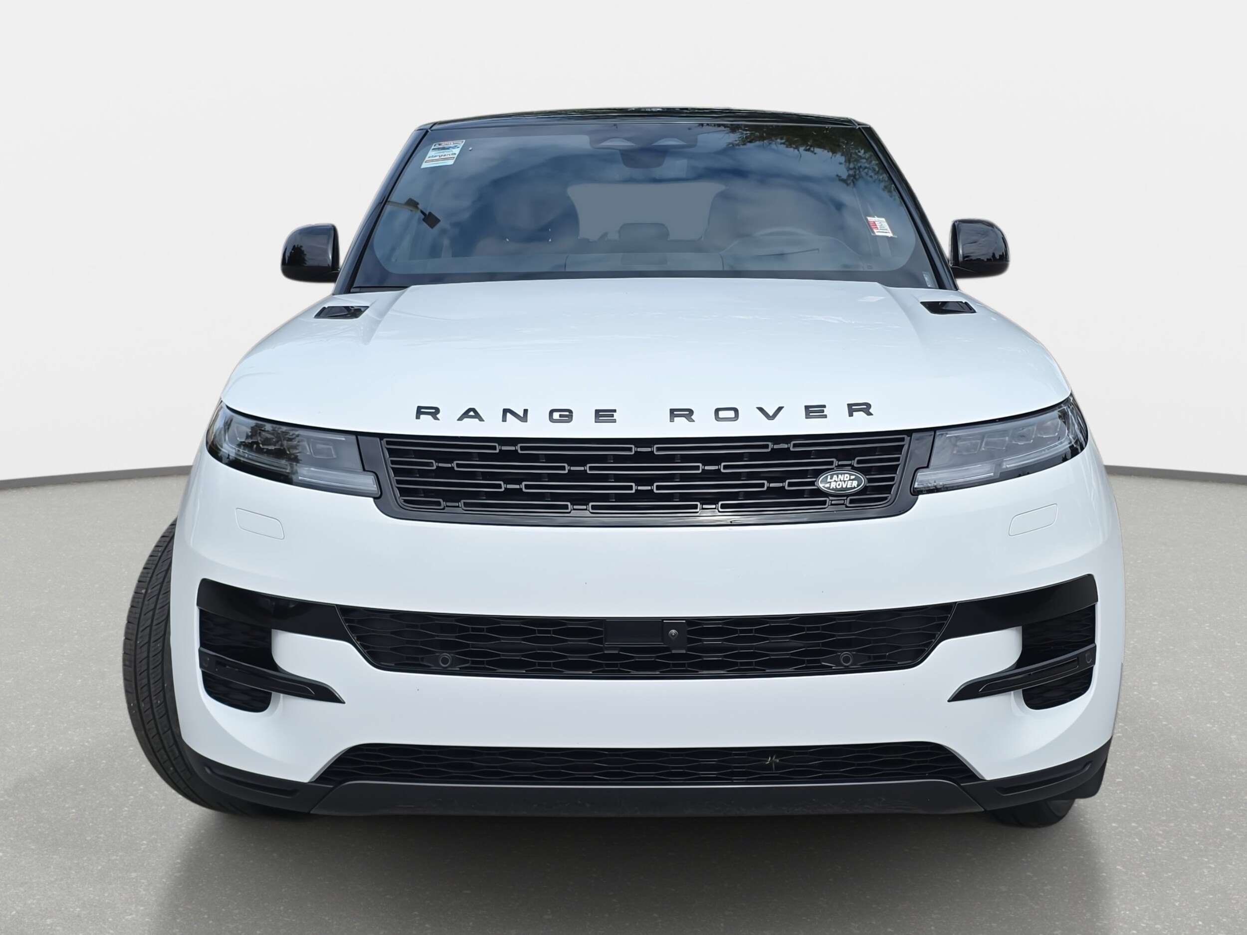 2025 Land Rover Range Rover Sport SE photo 2