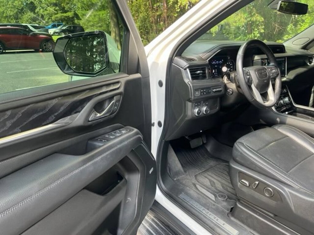 Used 2021 GMC Yukon XL Denali SUV