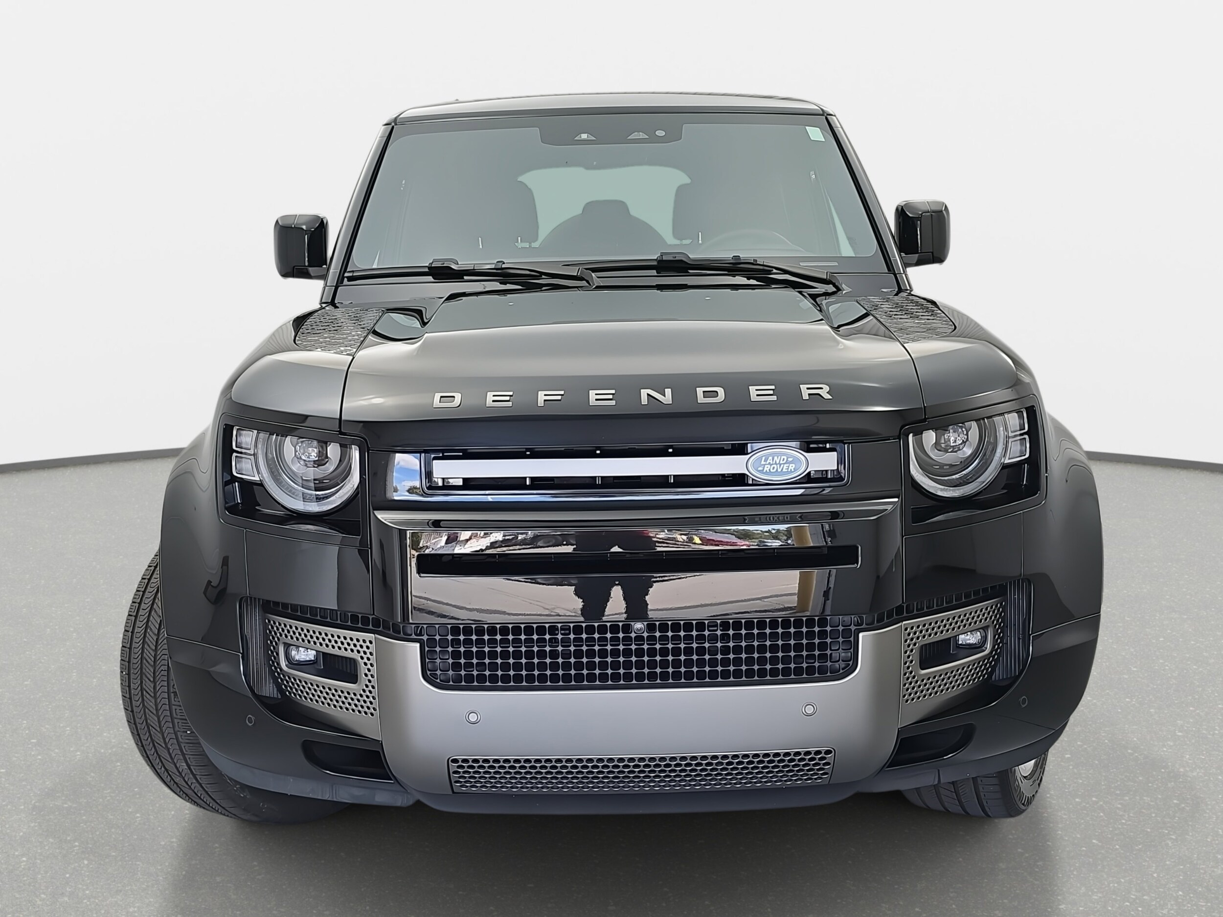 2024 Land Rover Defender X-Dynamic SE photo 2