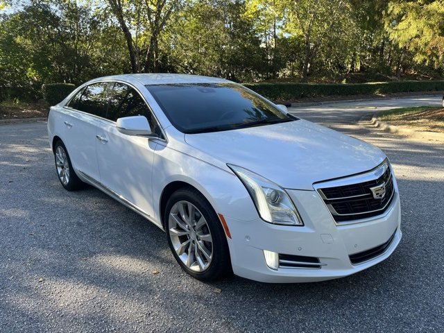 2016 Cadillac XTS Luxury photo 2