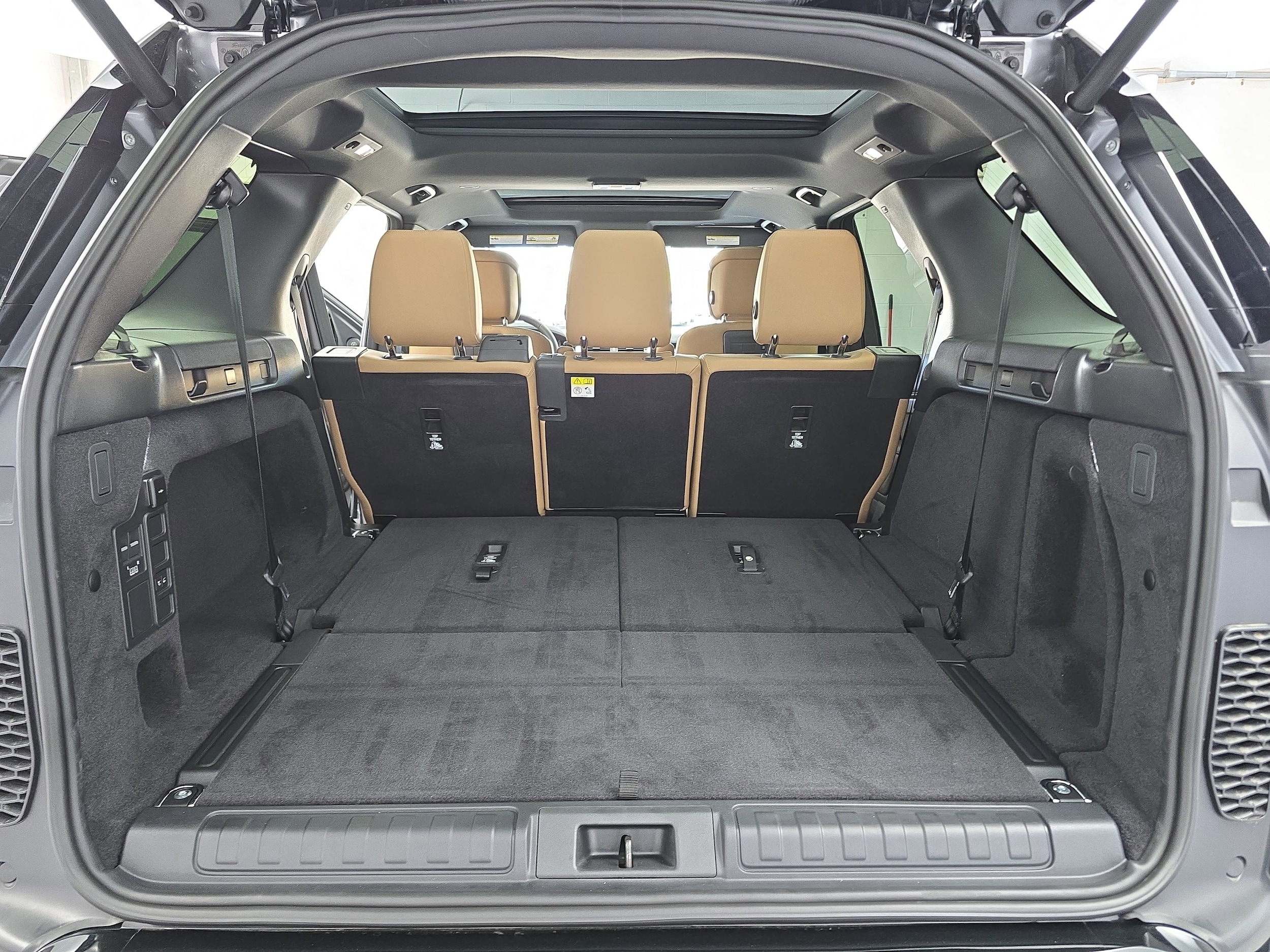 2025 Land Rover Discovery Dynamic SE - Photo 13