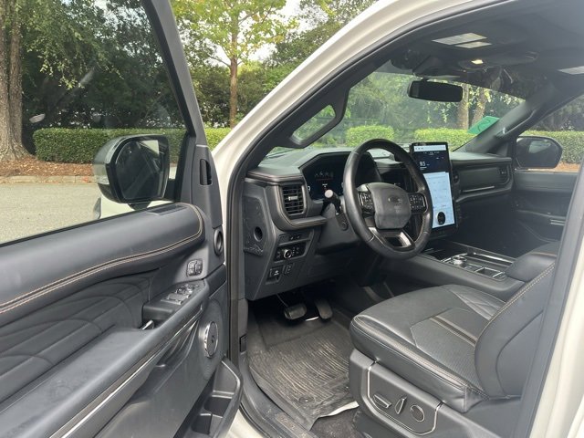 2023 Ford Expedition Platinum photo 3