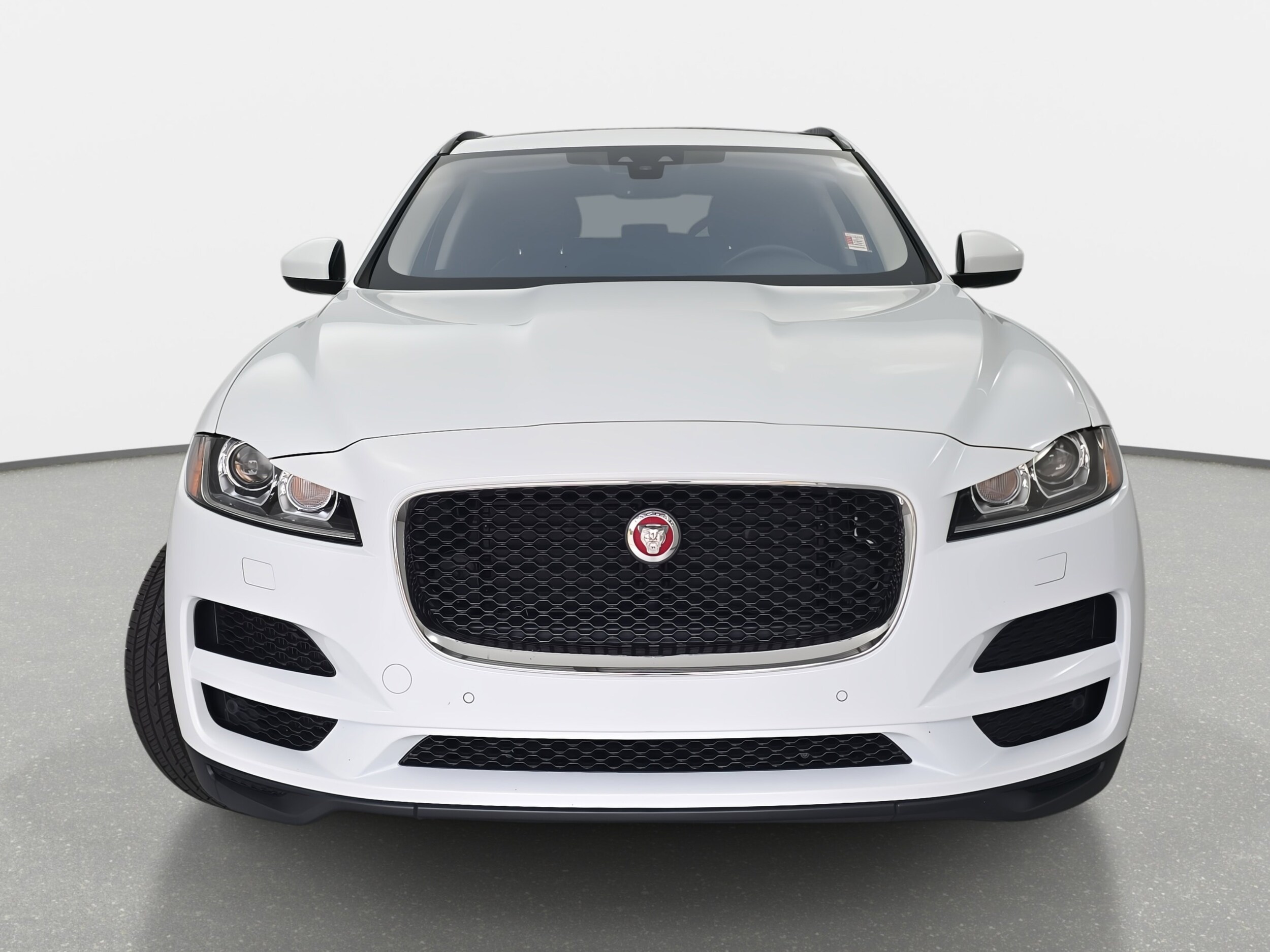 2020 Jaguar F-PACE Premium photo 2