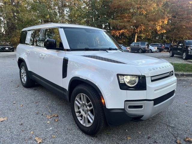 2023 Land Rover Defender S photo 2