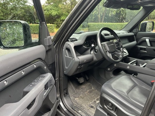 2023 Land Rover Defender X-Dynamic SE photo 3