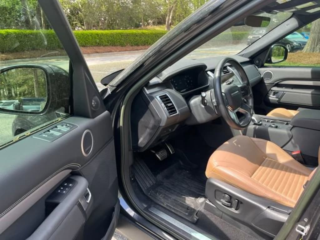 Used 2023 Land Rover Discovery HSE R-Dynamic SUV