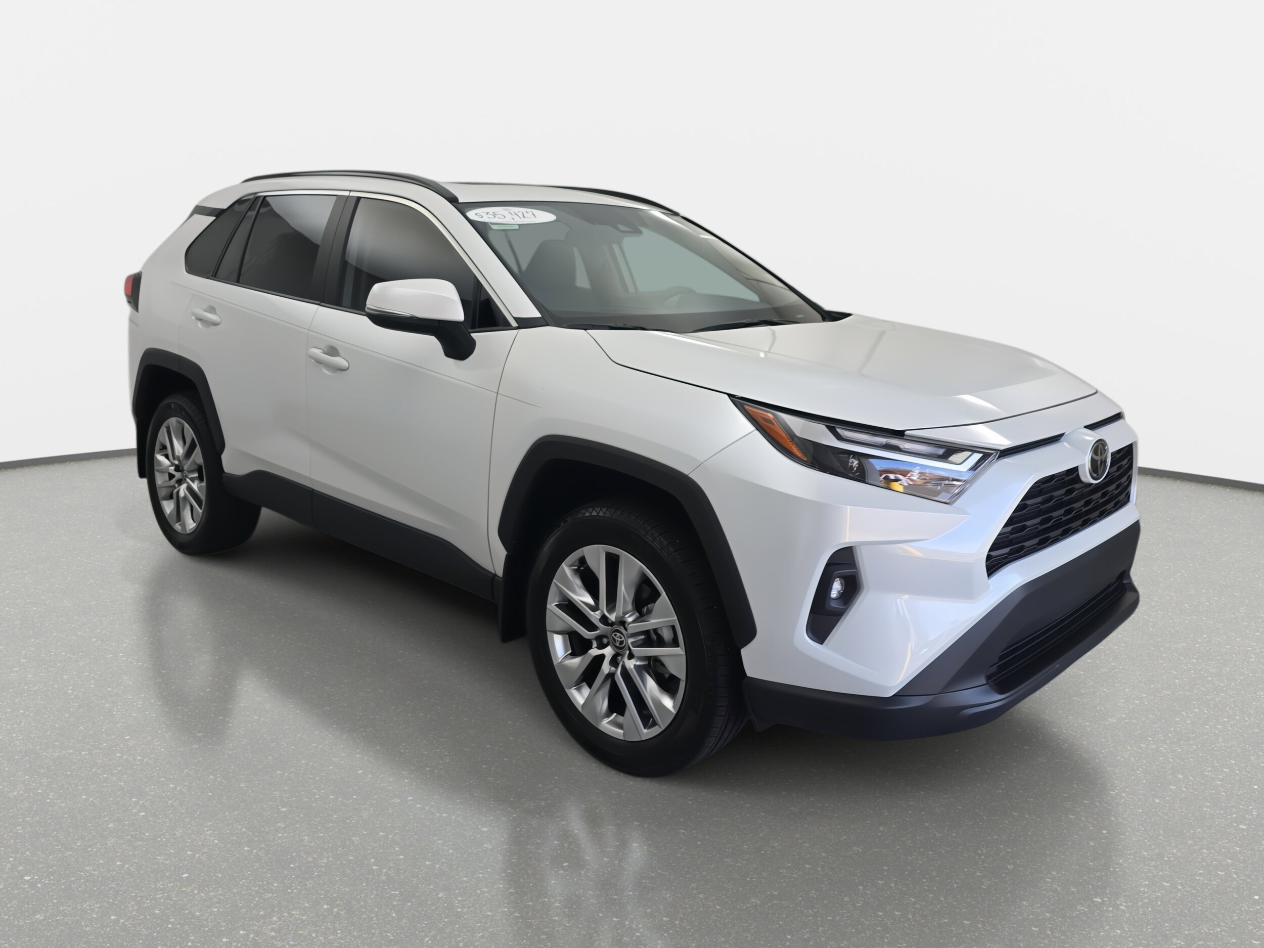 2025 Toyota RAV4 XLE Premium photo 3