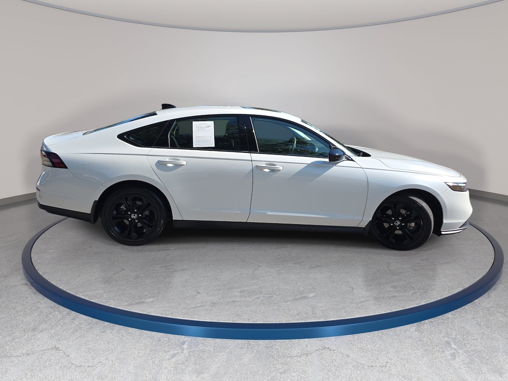Used 2025 Honda Accord Sedan SE Sedan