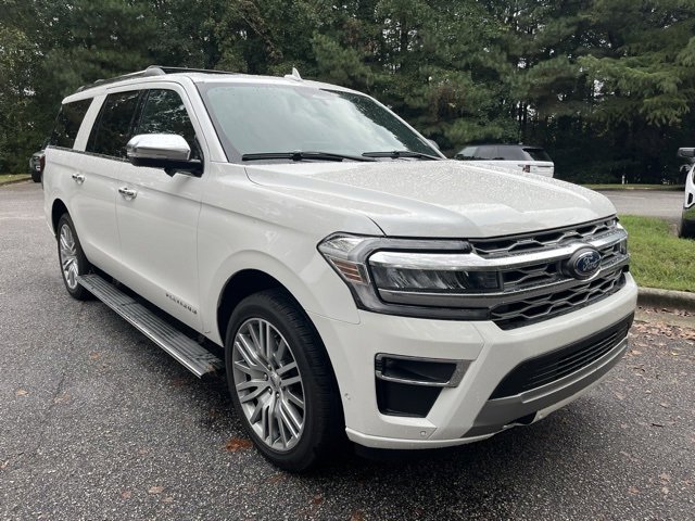 2024 Ford Expedition MAX Platinum photo 2
