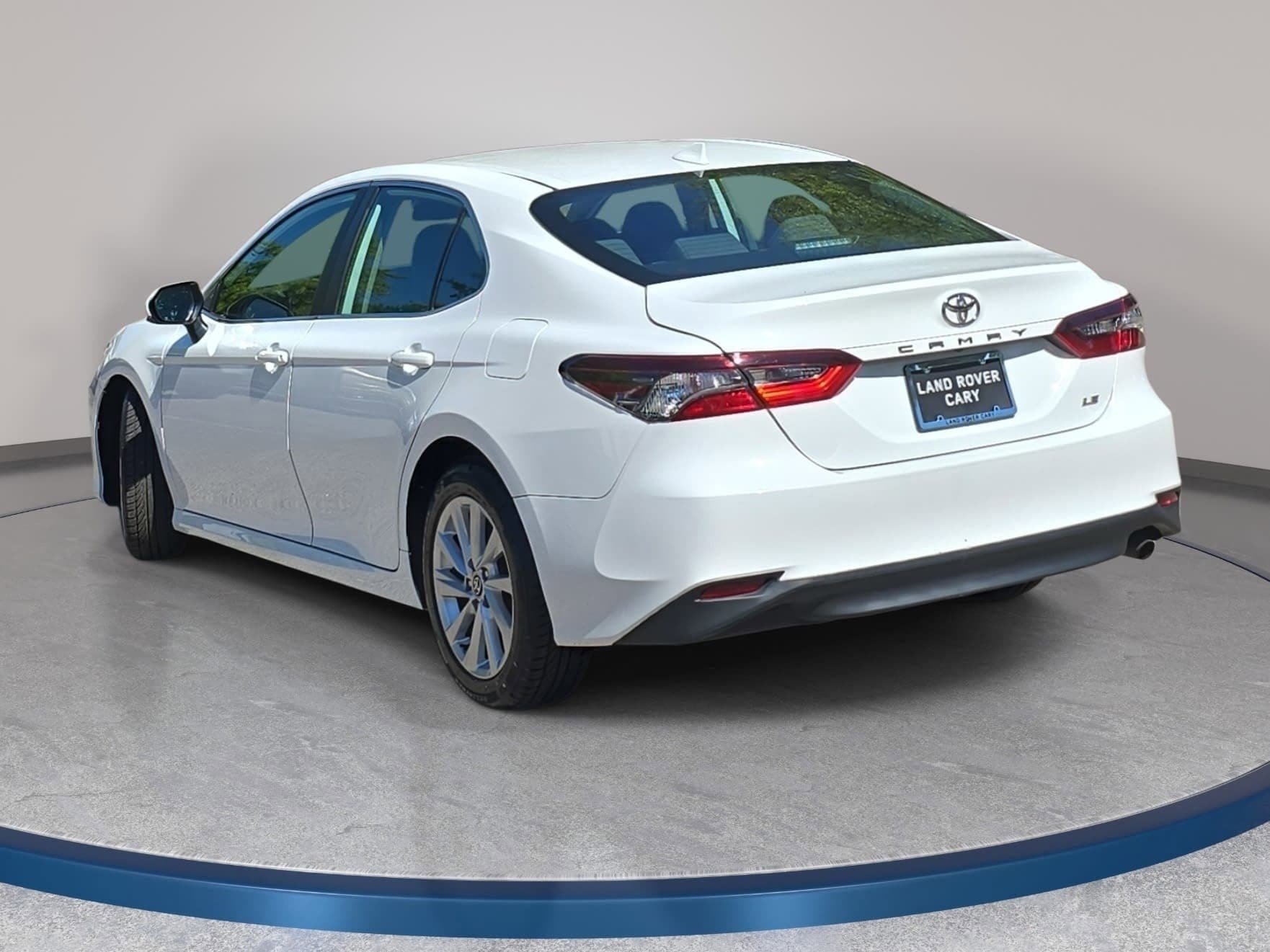 2023 Toyota Camry LE - Photo 7