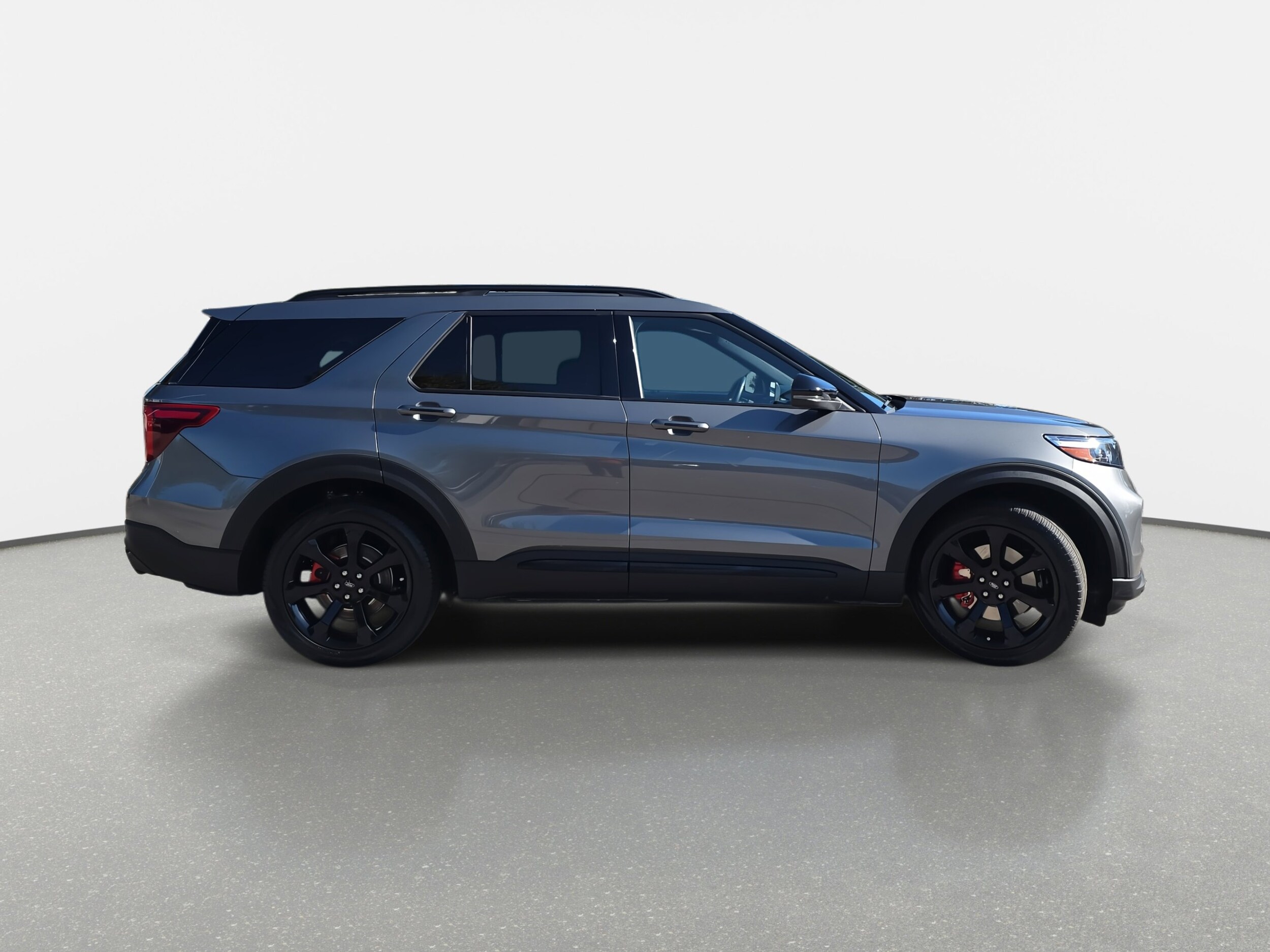 2023 Ford Explorer ST photo 4