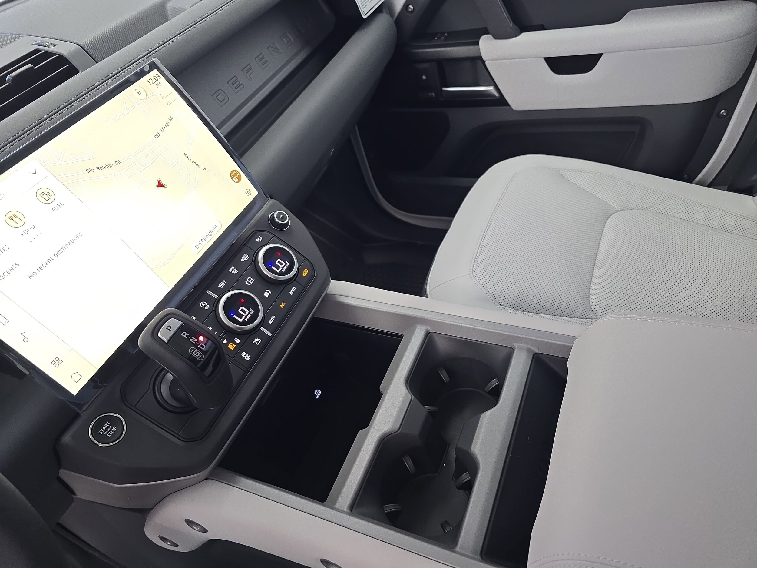 2026 Land Rover Defender V8 - Photo 24