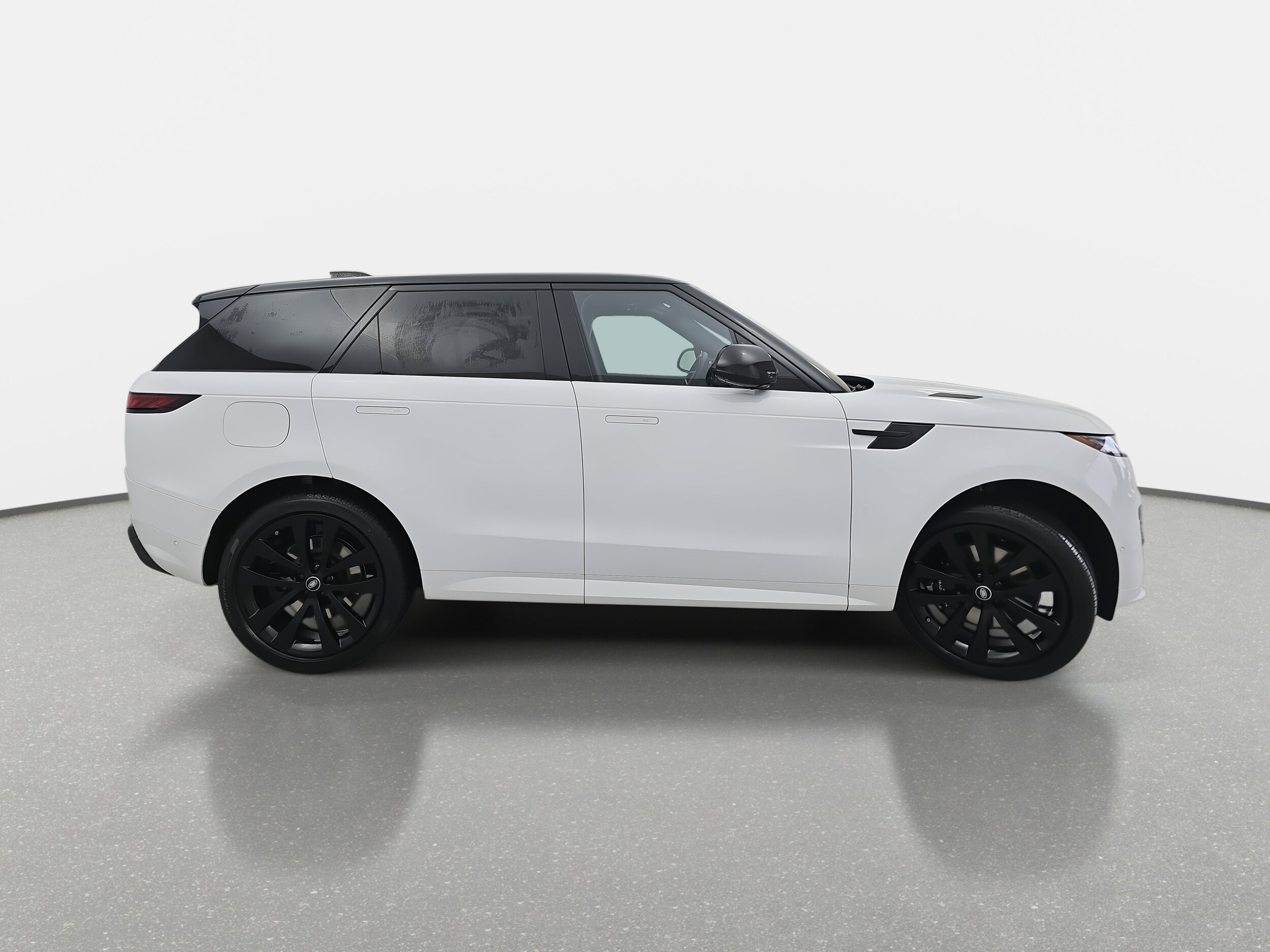 2025 Land Rover Range Rover Sport SE photo 4