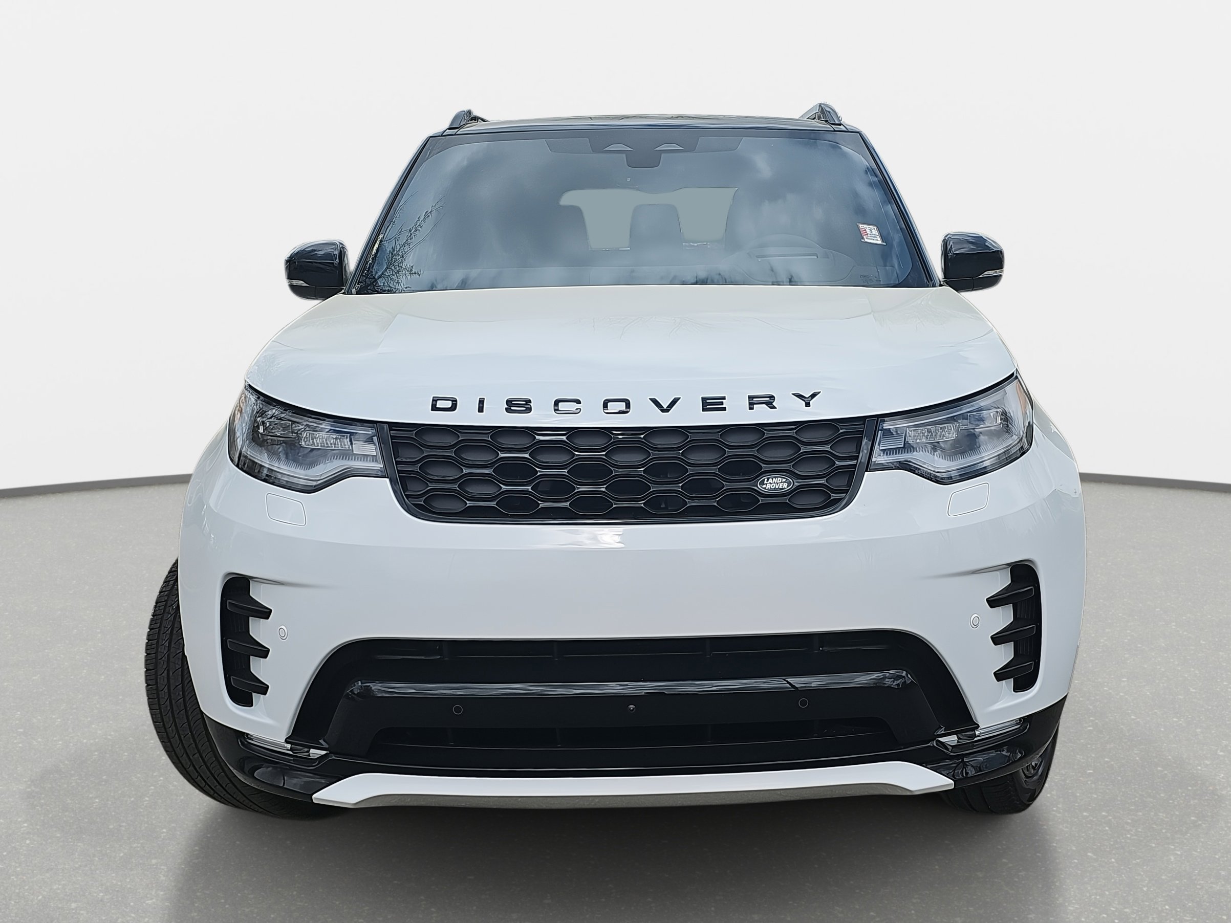 2025 Land Rover Discovery SE photo 2