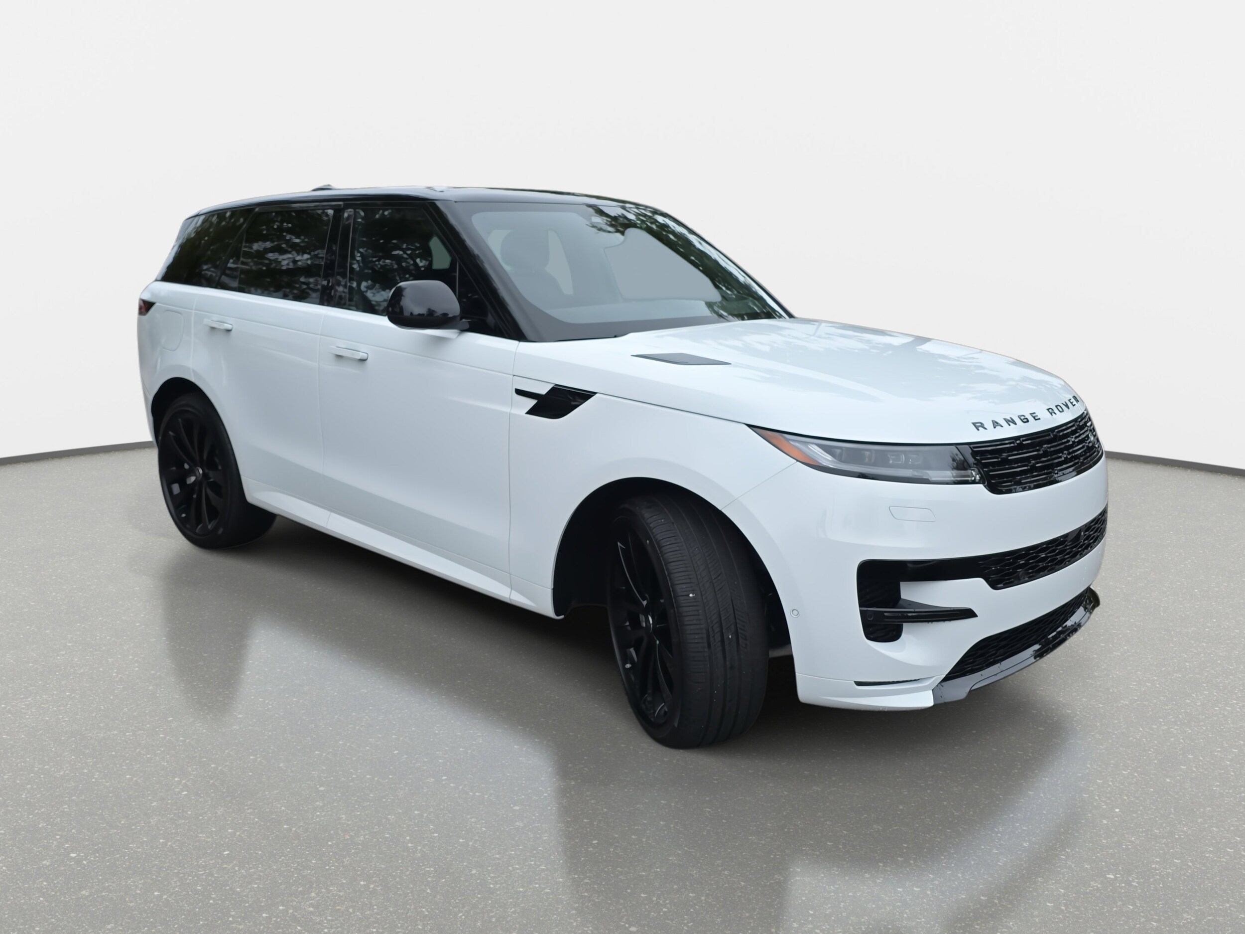 2025 Land Rover Range Rover Sport SE photo 3